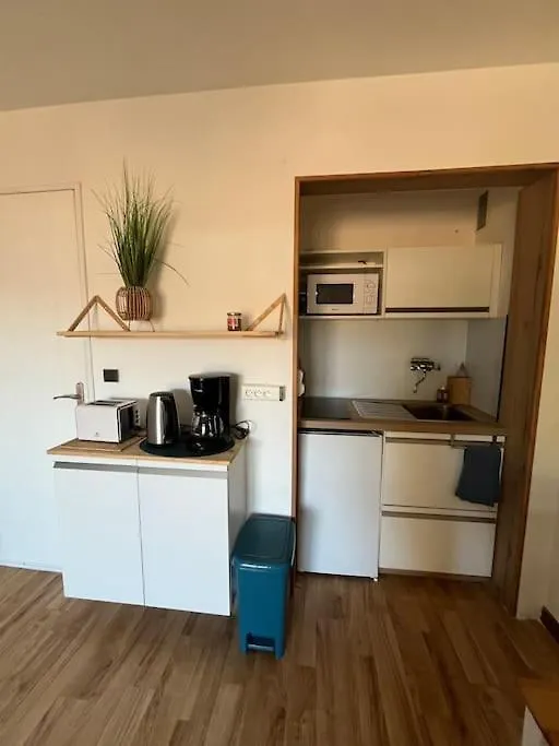 Apartment Studio A Greoux Les Bains - Les Fontaines France
